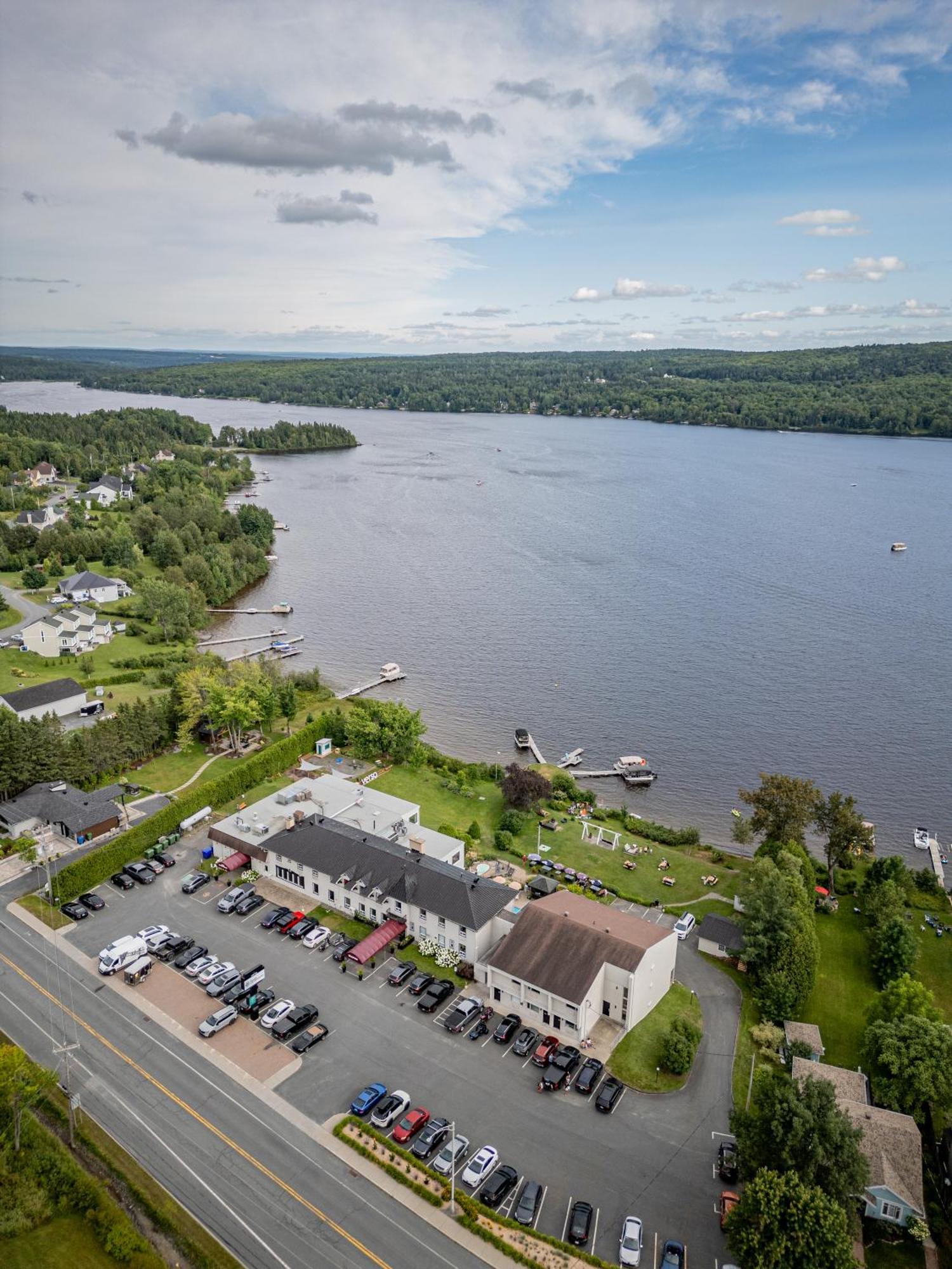 Manoir Lac-Etchemin Екстер'єр фото