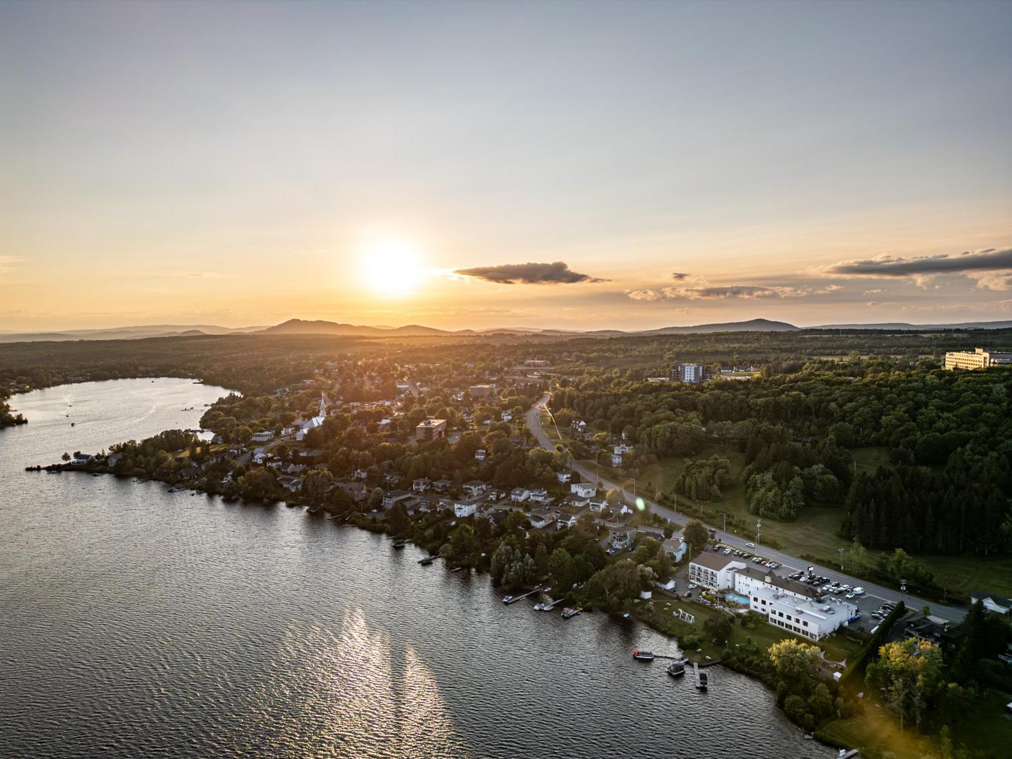 Manoir Lac-Etchemin Екстер'єр фото